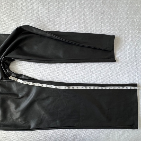 NWT Abercrombie & Fitch Curve Love Sloan Wide Leg Vegan Leather Pants Size M - Picture 14 of 15